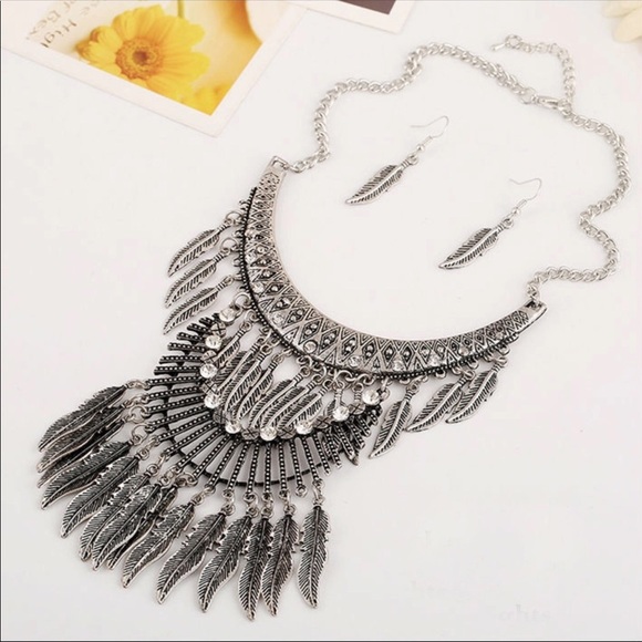 Jewelry - Boho feather statement necklace & earrings